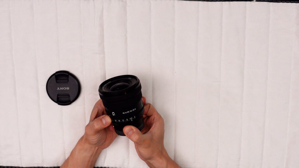 Sony FE PZ 16-35mm F4 G lens compact non-extending barrel with smooth power zoom control ring