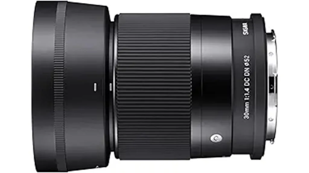 sigma 30mm f1 4 lens